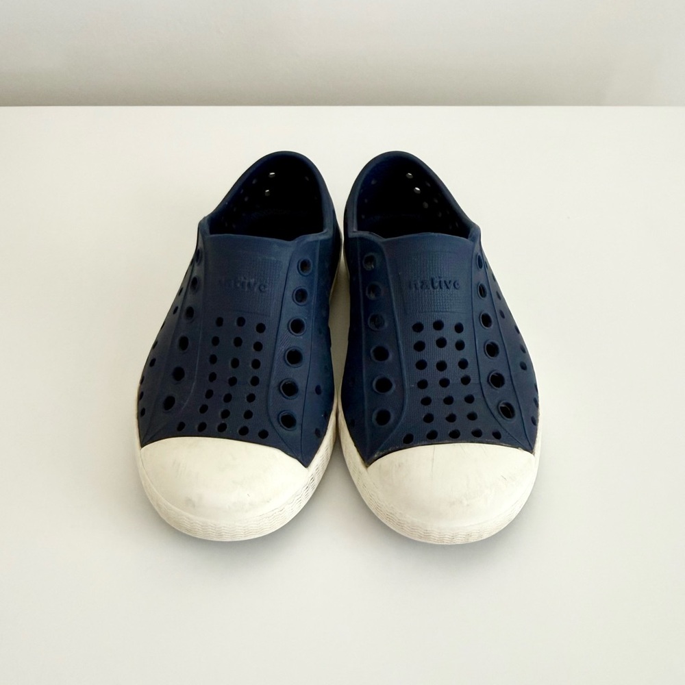 Native Jefferson Toddler Shoes in Navy
